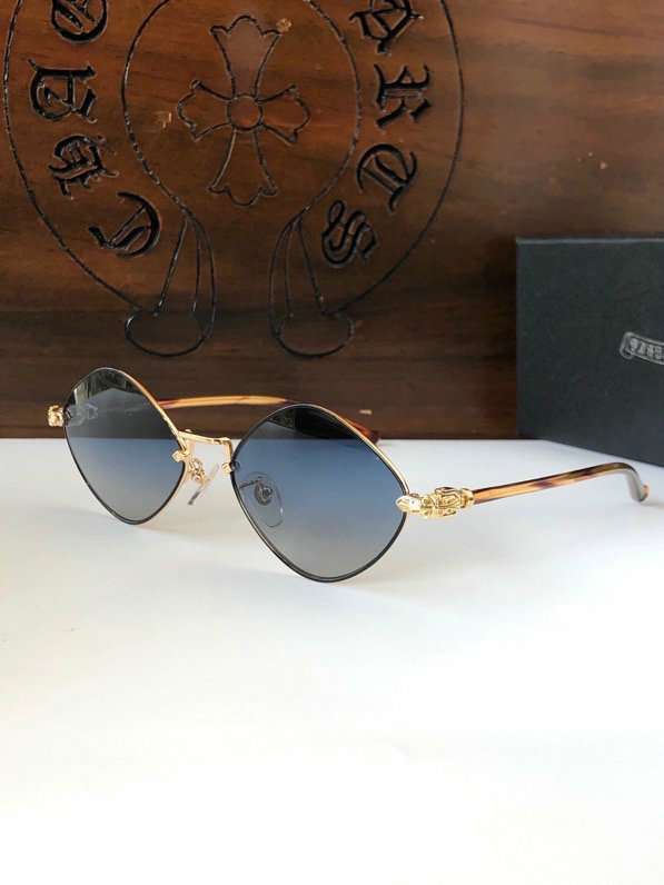 Picture of Chrome Hearts Sunglasses _SKUfw39150580fw